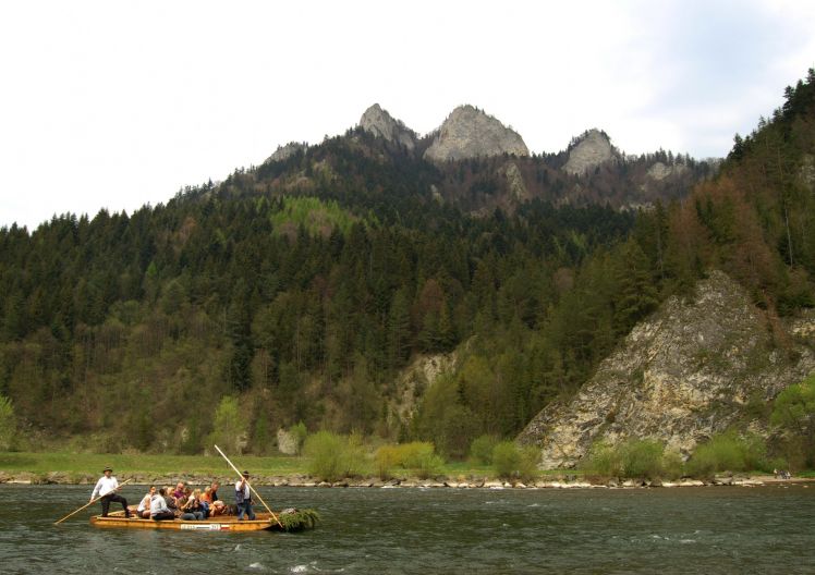 Rafting down the Dunajec River